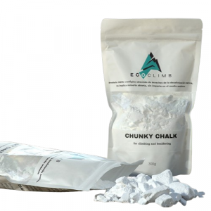 Magnesio Ecoclimb Chunky Chalk: magnesio de alta calidad diseñado para ofrecer un excelente agarre durante la escalada. Su textura chunky asegura una distribución uniforme, manteniendo tus manos secas y sin resbalones. Ideal para escaladores que buscan un producto ecológico, eficiente y libre de aditivos químicos.