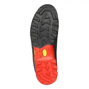 Botas Garmont Tower 2.0 GTX: resistencia y confort con tecnología GORE-TEX® impermeable. Diseñadas para exploradores que buscan alto rendimiento en terrenos exigentes.