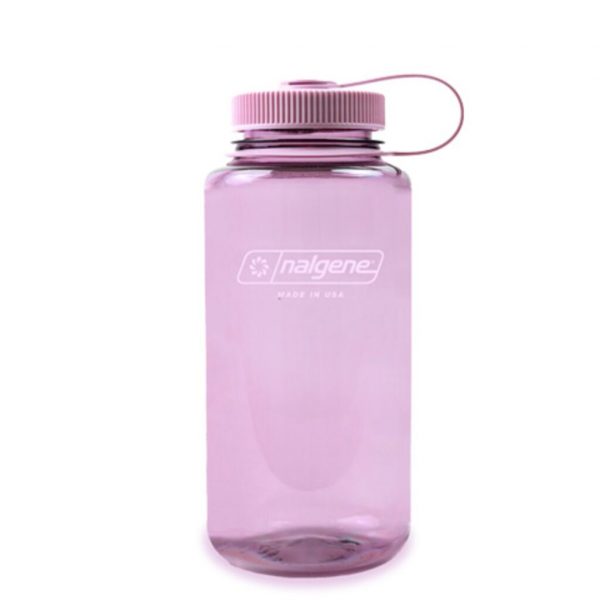 Botella Nalgene Sustain Monocromo 1L: hecha con material reciclado, esta botella combina durabilidad y sostenibilidad. Con un diseño elegante y capacidad de 1 litro, es perfecta para mantenerte hidratado en tus actividades al aire libre, ofreciendo resistencia y facilidad de uso en todo momento.