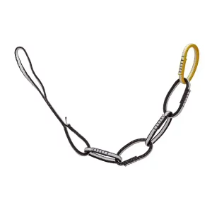 Cabo de Anclaje Metolius PAS 22: diseñado para ofrecer seguridad y facilidad en el aseguramiento, este cabo de anclaje de 22 cm es ideal para escaladores que buscan un sistema fiable y compacto. Hecho de material resistente y duradero, ofrece un excelente rendimiento en cualquier situación de escalada.
