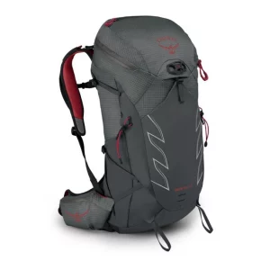 Mochila Osprey Talon Pro 30L: ligera, resistente y diseñada para actividades al aire libre como senderismo, trail running y ciclismo. Con un ajuste ergonómico, gran capacidad de almacenamiento y sistema de ventilación, es perfecta para llevar todo lo necesario en tus aventuras más exigentes.