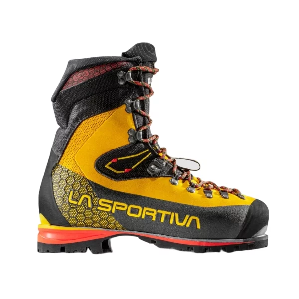 Botas La Sportiva Nepal Cube GTX: botas técnicas de alpinismo, ligeras y cálidas, ideales para terrenos mixtos, hielo y alta montaña. Fabricadas con piel Perwanger impermeable y forro GORE-TEX® Insulated Comfort, ofrecen transpirabilidad y protección contra el frío. Su suela Vibram® con Impact Brake System mejora la tracción y absorbe impactos. Compatibles con crampones automáticos, son una opción confiable para actividades alpinas exigentes.​