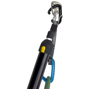 Clip de Chapaje Metolius Superclip: herramienta ligera y duradera, ideal para colocar chapas y recuperar mosquetones o cintas exprés. Compatible con mosquetones no bloqueantes, se enrosca fácilmente en palos estándar, como los de escobas, permitiendo un acceso sencillo a chapas altas sin escalar. Perfecto para rutas deportivas y situaciones de rescate.