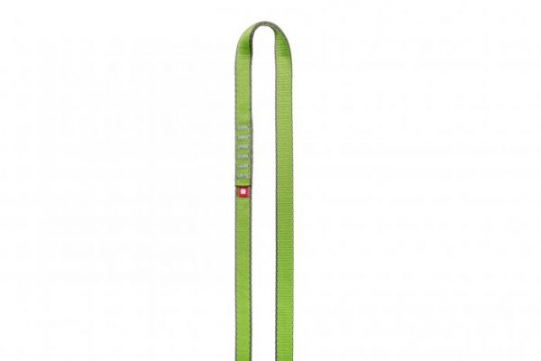 Cinta Dyneema Ocún O-Sling PA 16 240cm: robusta y ligera, esta cinta de 240 cm está fabricada en Dyneema de alta calidad, ideal para escalada y alpinismo. Con un diseño optimizado para ofrecer resistencia y durabilidad, es perfecta para anclajes, reuniones y expansiones, proporcionando fiabilidad y rendimiento en condiciones exigentes.