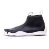Zapatillas FiveFingers V-Neo: diseñadas para ofrecer una experiencia de caminata natural, estas zapatillas cuentan con una suela Vibram que proporciona un excelente agarre y flexibilidad. Su material transpirable y ligero asegura comodidad durante todo el día. Perfectas para quienes buscan una opción versátil, tanto para el día a día como para actividades de bajo impacto.