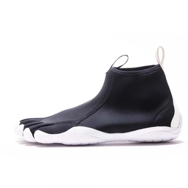 Zapatillas FiveFingers V-Neo W: diseñadas específicamente para mujeres, estas zapatillas ofrecen una suela Vibram que garantiza un agarre excepcional y flexibilidad. El material transpirable y ligero proporciona comodidad y ventilación durante todo el día. Ideales para quienes buscan un calzado versátil para caminar o actividades de bajo impacto, combinando estilo y funcionalidad.